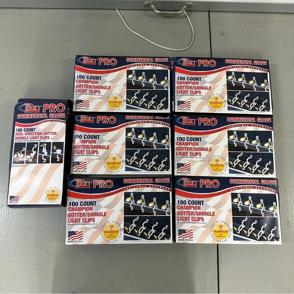 7 Boxes - Titan Pro Commercial Grade Christmas Light Clips - New in Boxes